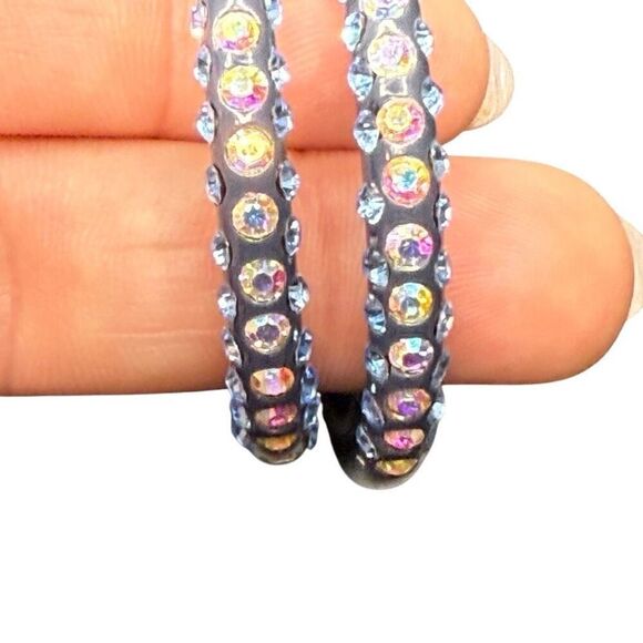 Caché navy hoops with multi color crystal detail - Picture 1 of 5